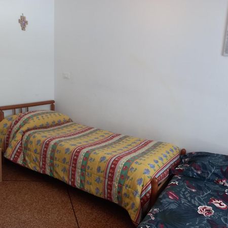 Rosy House Apartment Генуа Екстериор снимка